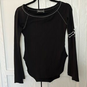 Vintage‎ Sylvana Lisi Bateau Neck Jersey Safar Top Flare Sleeve Curved Split Hem